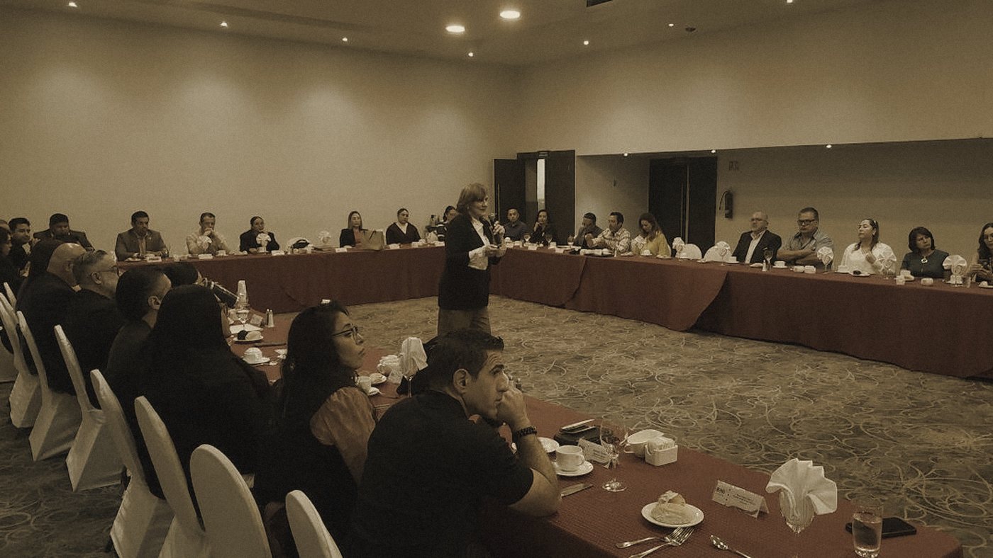 Reunión del capítulo de BNI Tijuana, donde nace el referido
